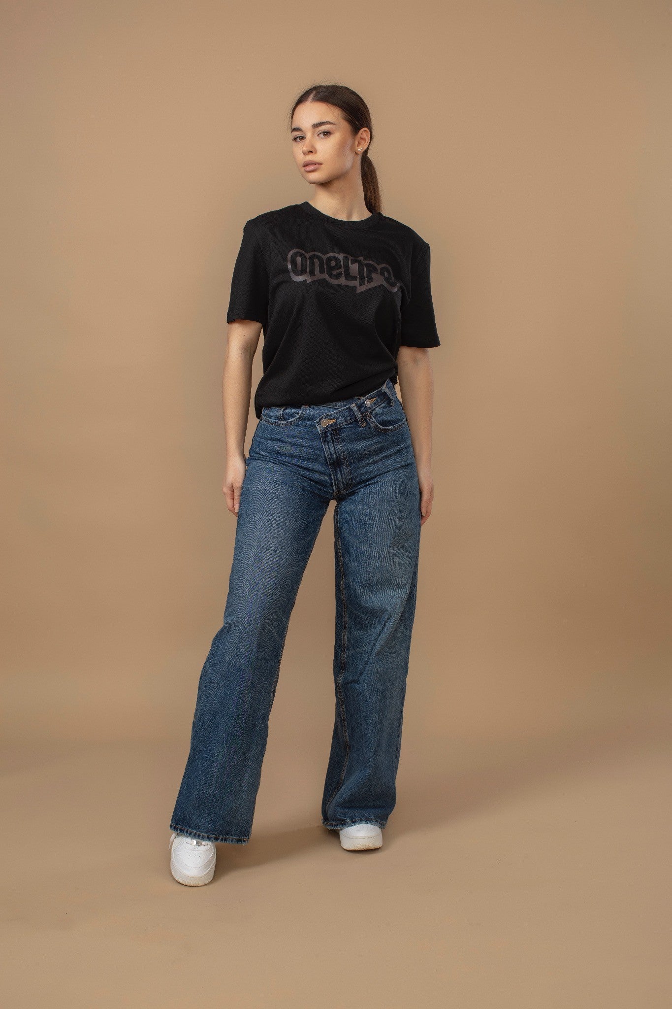 OneLife Classics Essential T-Shirt in Pure Black